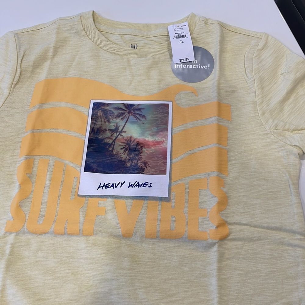 NWT Bundle of Gap tee - Picture 2 of 5